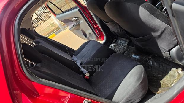 Toyota IST 2008 Red