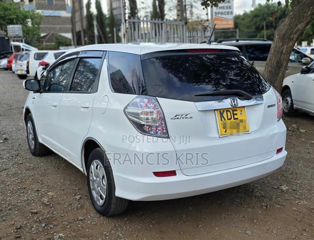 Honda Fit Shuttle 2014 Pearl