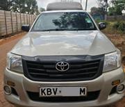 Toyota Hilux 2013 Gold for sale