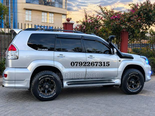 Toyota Land Cruiser Prado 2004 Silver