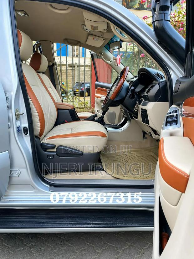 Toyota Land Cruiser Prado 2004 Silver