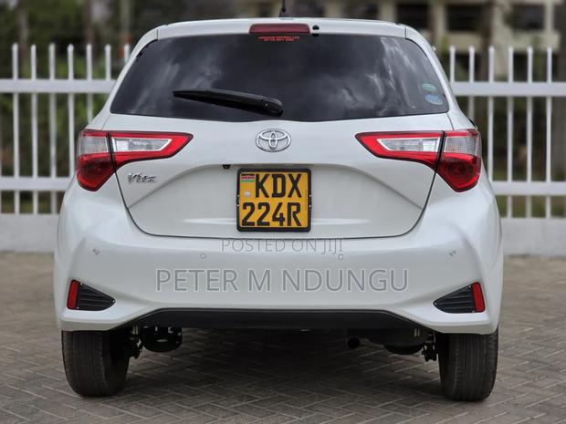 Toyota Vitz 2019 Silver