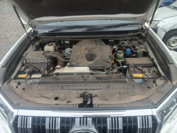 Toyota Land Cruiser Prado 2.8 2018 White
