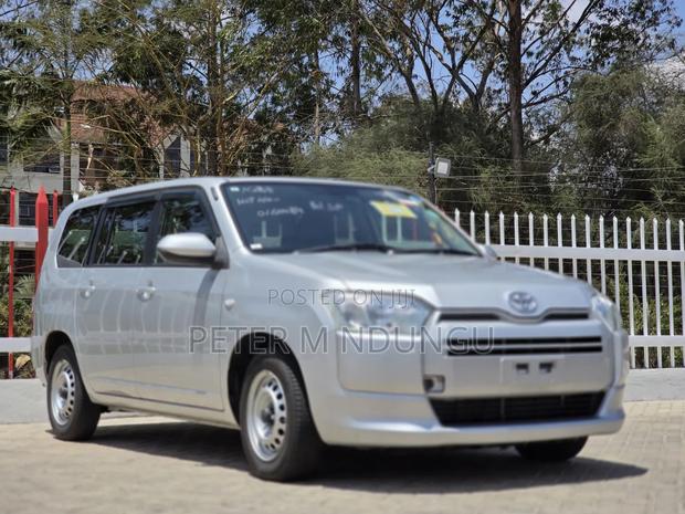 Toyota Succeed 2021 Silver