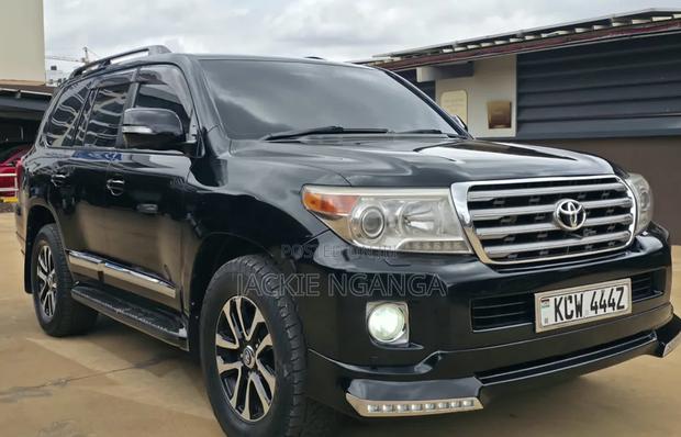 Toyota Land Cruiser 2012 Black