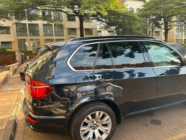 BMW X5 2010 Black