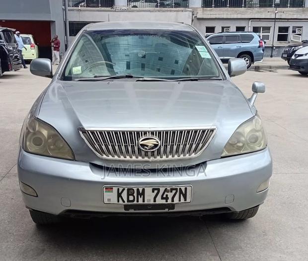 Toyota Harrier 2004 Blue
