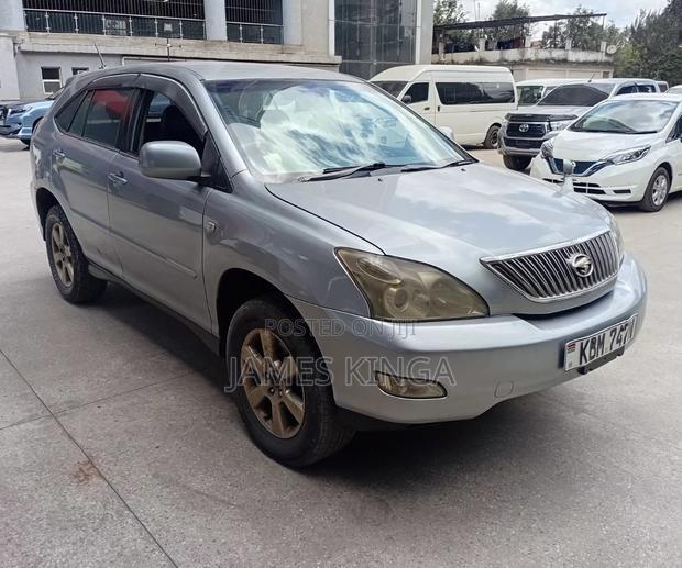 Toyota Harrier 2004 Blue