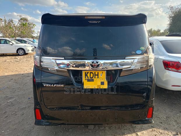 Toyota Vellfire 2019 Black