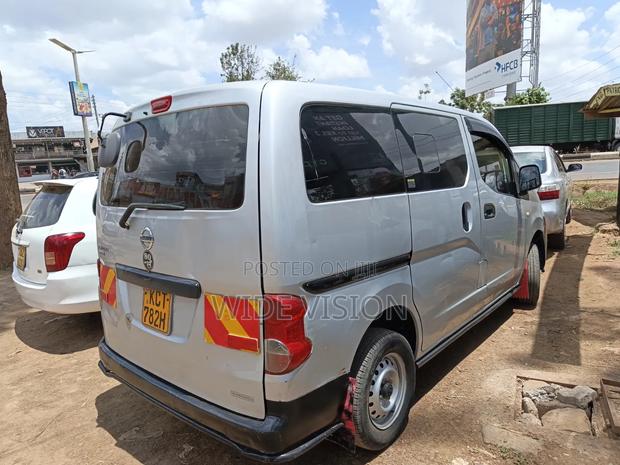 Nissan NV200 2011 Silver