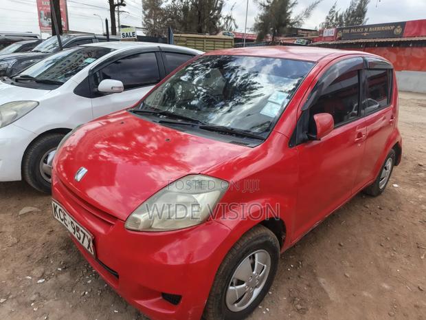 Toyota Passo 2005 Red
