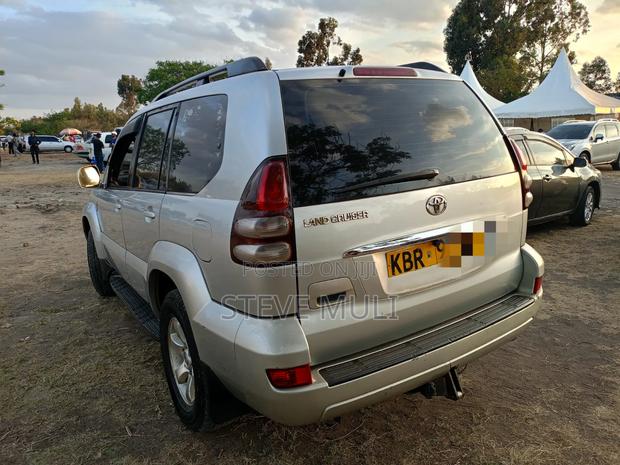 Toyota Land Cruiser Prado 3.0 D-4D 5dr 2006 Silver