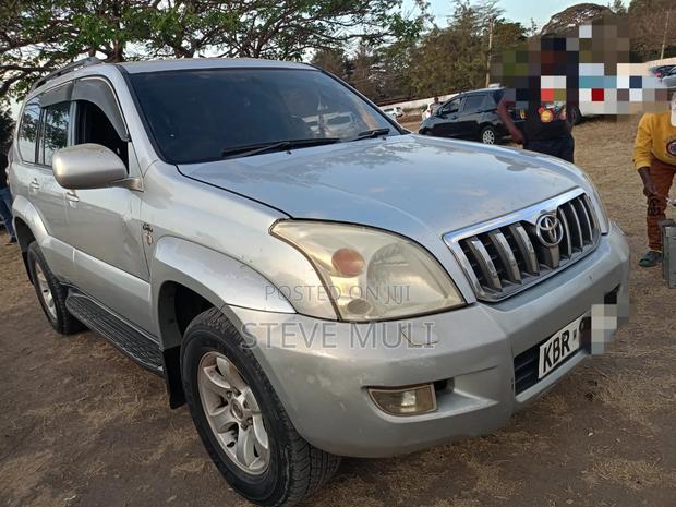 Toyota Land Cruiser Prado 3.0 D-4D 5dr 2006 Silver