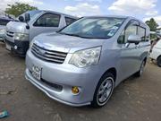 Toyota Noah 2.0 158hp FWD (8 Seater) 2012 Gray for sale