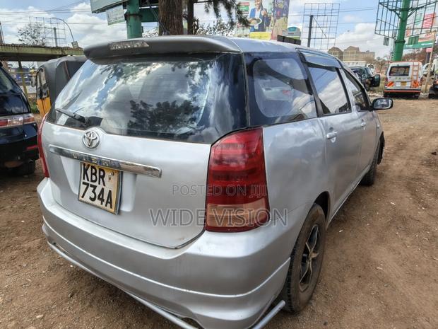 Toyota Wish 2004 Silver