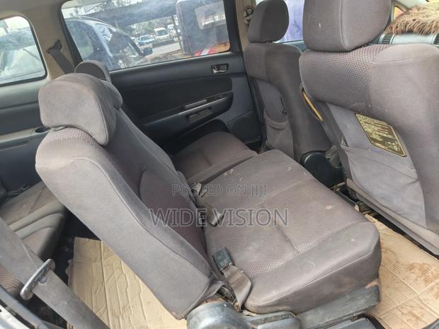 Toyota Wish 2004 Silver