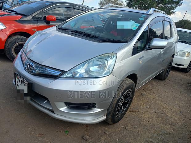 Honda Fit Shuttle 1.5 2WD 2014 Silver