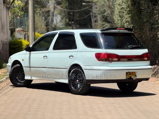 Toyota Vista 2001 Blue