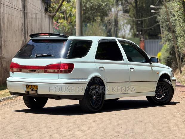 Toyota Vista 2001 Blue