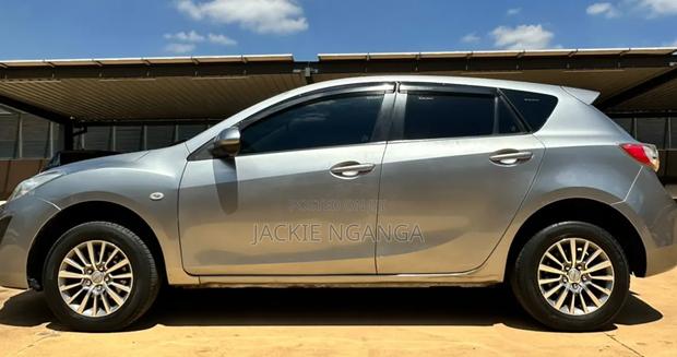 Mazda Axela 2011 Silver