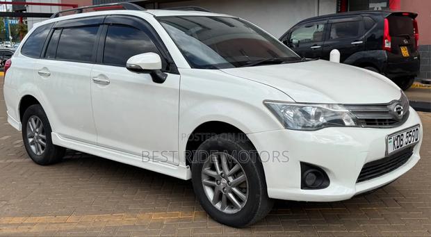 Toyota Corolla Fielder 1.5 Petrol FWD 2014 White