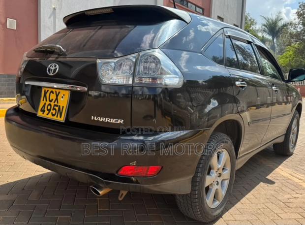 Toyota Harrier 2.4 2012