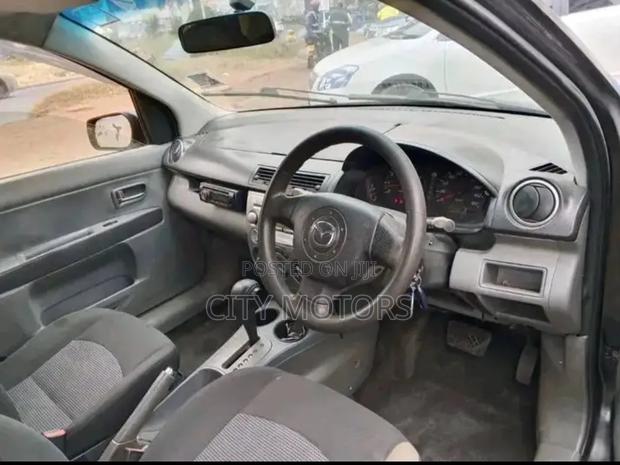 Mazda Demio 2005 Black