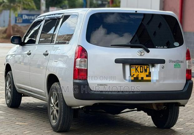 Toyota Probox 1.5 DX 2WD 2019 Silver