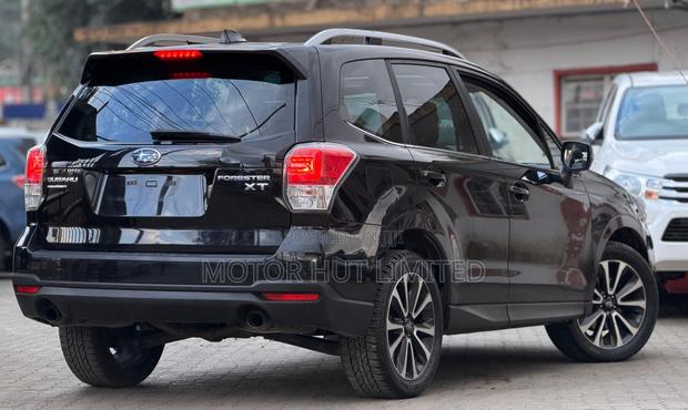 Subaru Forester Premium AWD 2019 Black