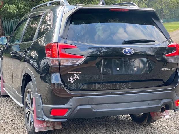 Subaru Forester Premium AWD 2019 Blue