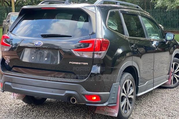 Subaru Forester Premium AWD 2019 Blue