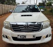 Toyota Hilux 2016 Ivory for sale