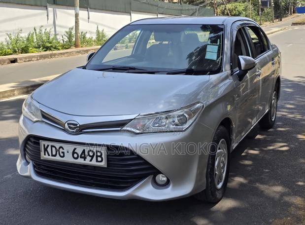 Toyota Axio 2015 Silver
