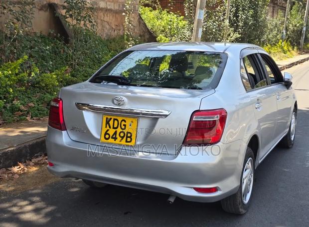 Toyota Axio 2015 Silver