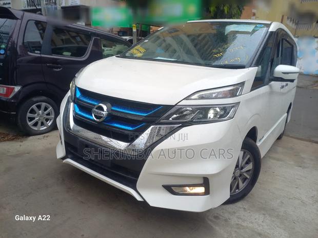 Nissan 100 2020 White