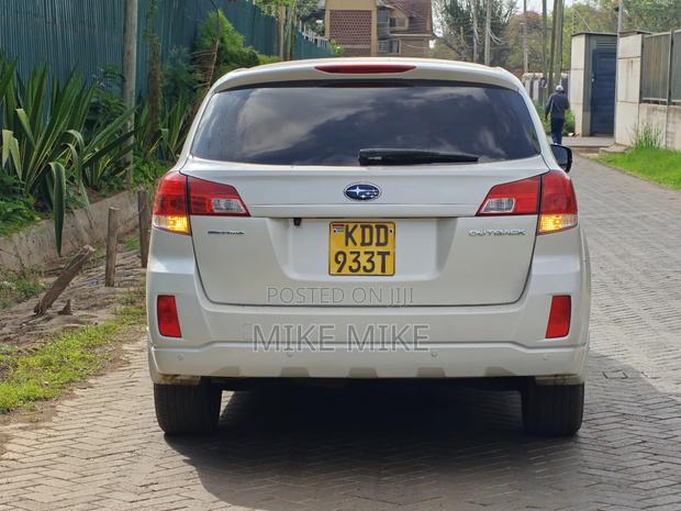 Subaru Outback 2014 White