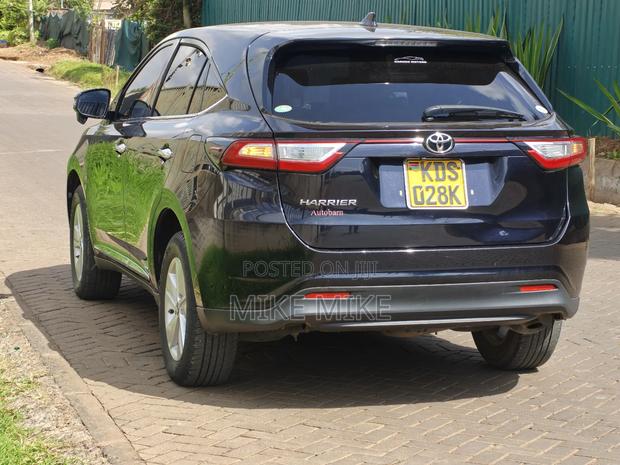 Toyota Harrier 2017