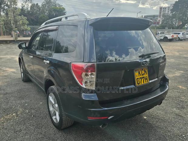 Subaru Forester 2010 Black