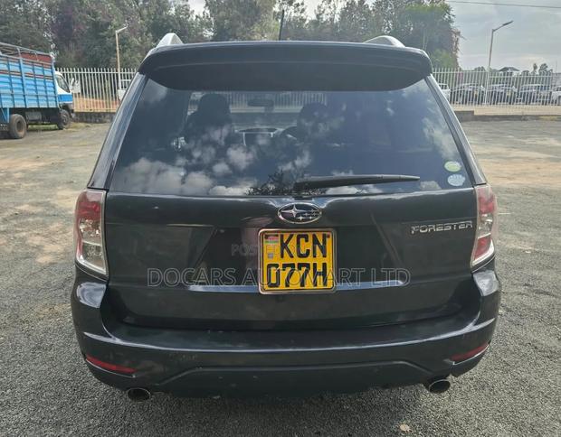 Subaru Forester 2010 Black