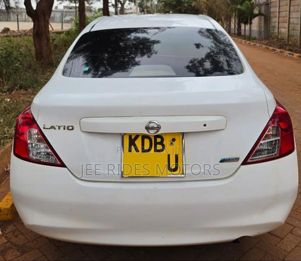 Nissan Latio 1.2 2013 Off white