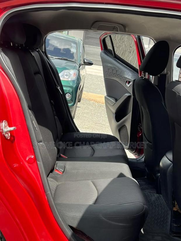 Mazda Axela 2015 Red