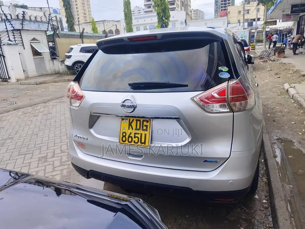 Nissan X-Trail 2014 Silver