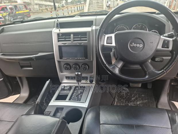 Jeep Cherokee 2010 Black