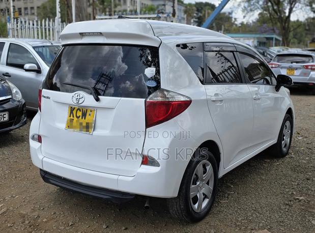 Toyota Ractis 2012 White