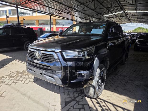 Toyota Hilux Revo Double Cab Deisel 2.4 AWD 2018 Black