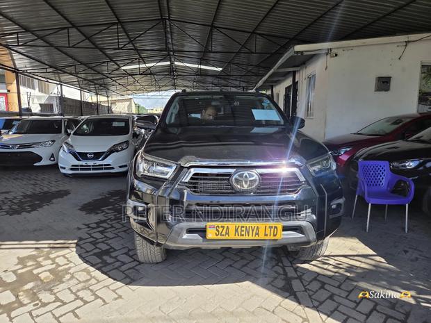 Toyota Hilux Revo Double Cab Deisel 2.4 AWD 2018 Black