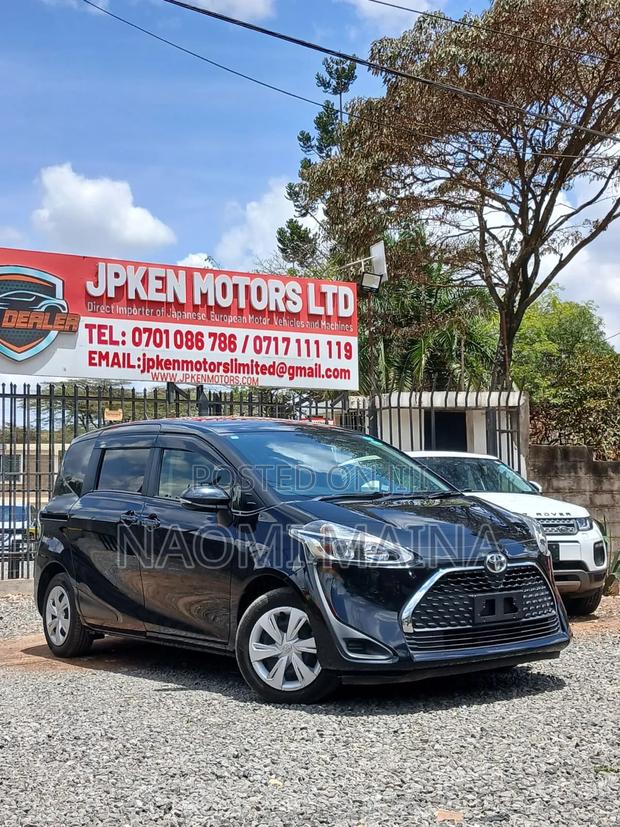 Toyota Sienta 2020 Black