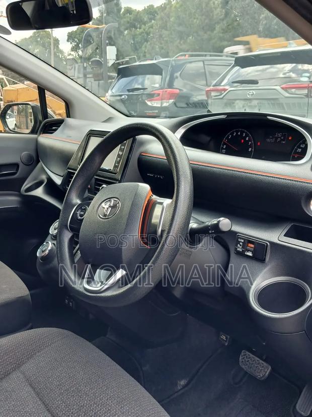 Toyota Sienta 2020 Black