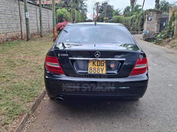 Mercedes-Benz C200 2014 Black