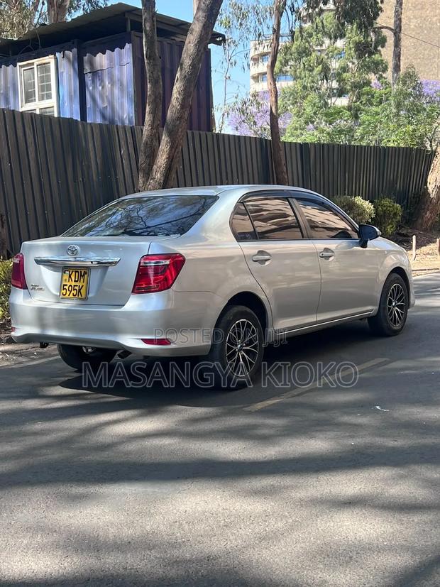 Toyota Axio 2017 Silver